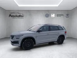 Grau Gebraucht 2024 Skoda Kodiaq SportLine SUV | 40.990 € (Fairer Preis)