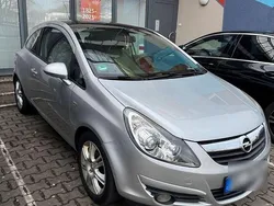 Silber Gebraucht 2009 Opel Corsa Limousine | 2.800 € (Guter Preis)