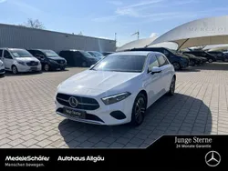 Digitalweiß Gebraucht 2023 Mercedes A250 Progressive Limousine | 33.950 € (Etwas zu teuer)