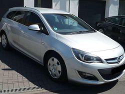 Silber Gebraucht 2013 Opel Astra Sport Kombi | 3.300 € (Guter Preis)