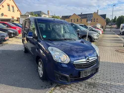 Blau Gebraucht 2013 Opel Combo Edition Van / Kleinbus | 3.899 € (Guter Preis)