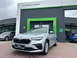Silber Neu 2025 Skoda Scala Essence Kleinwagen | 25.800 € (Etwas zu teuer)