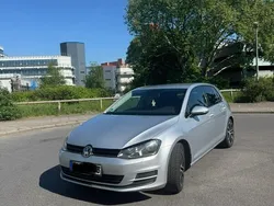 Silber Gebraucht 2013 VW Golf VII Comfortline Limousine | 8.700 € (Fairer Preis)