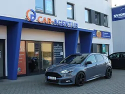 Grau Gebraucht 2016 Ford Focus ST Limousine | 8.900 € (Guter Preis)