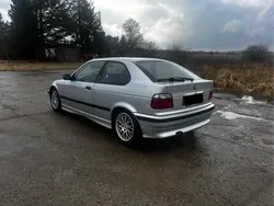 BMW 323 Compact