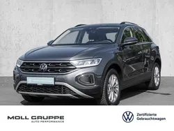 Indiumgrau metallic Gebraucht 2024 VW T-Roc Life SUV | 29.240 € (Superpreis)