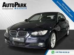 Blau Gebraucht 2011 BMW 330 Cabriolet Comfort Edition Cabrio | 7.998 €