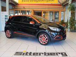 Black pearlschwarz metallic (metallic) Gebraucht 2015 Renault Captur Luxe SUV | 11.300 € (Fairer Preis)