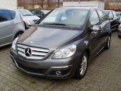 Grau Gebraucht 2009 Mercedes B160 Van / Kleinbus | 8.990 € (Etwas zu teuer)