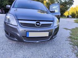 Silber Gebraucht 2011 Opel Zafira Design Edition Kombi | 2.350 € (Superpreis)