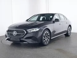 Metalliclack graphitgrau Gebraucht 2023 Mercedes E220 Avantgarde Limousine | 44.400 € (Superpreis)