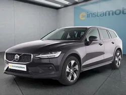 Schwarz Gebraucht 2023 Volvo V60 Kombi | 40.849 € (Fairer Preis)