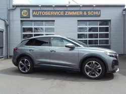 Grau Gebraucht 2021 Audi Q4 e-tron Basis SUV | 31.900 € (Fairer Preis)