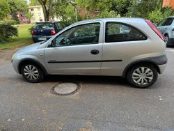 Grau Gebraucht 2001 Opel Corsa Kleinwagen | 628 € (Guter Preis)