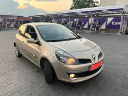 Gold Gebraucht 2007 Renault Clio II Campus Limousine | 650 € (Superpreis)