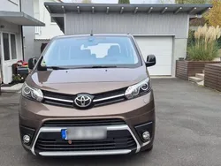 Braun Gebraucht 2020 Toyota Proace Verso Executive Kombi | 37.590 € (Fairer Preis)