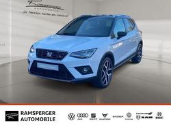 Weiß (nevada weiß metallic/midnight schwarz me) Gebraucht 2018 Seat Arona FR SUV | 15.460 € (Fairer Preis)