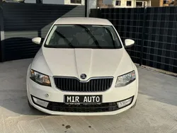 Weiß Gebraucht 2014 Skoda Octavia Elegance Limousine | 11.900 € (Fairer Preis)