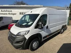 Weiß (casabl/arctic/eisweiss/kaolin) Gebraucht 2022 Opel Movano Selection Van | 30.990 €