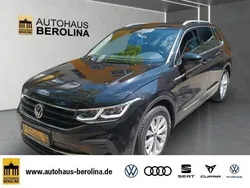 Deep black perleffekt Gebraucht 2021 VW Tiguan Life SUV | 25.888 € (Guter Preis)