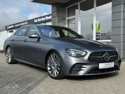 Grau Gebraucht 2023 Mercedes E400 AMG Limousine | 47.900 € (Fairer Preis)