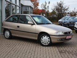 Beige Gebraucht 1996 Opel Astra Comfort Kleinwagen | 2.950 € (Fairer Preis)