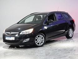 Schwarz Gebraucht 2012 Opel Astra Design Edition Kombi | 4.950 € (Fairer Preis)