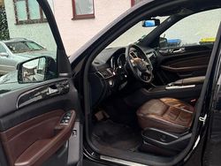 Schwarz Gebraucht 2012 Mercedes ML350 Edition 1 SUV | 15.700 € (Fairer Preis)