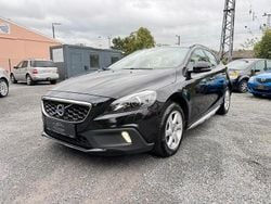 Onyx black Gebraucht 2016 Volvo V40 CC You! Kombi | 11.990 € (Fairer Preis)