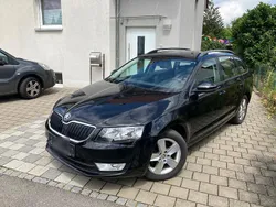 Schwarz Gebraucht 2016 Skoda Octavia Kombi | 8.900 € (Guter Preis)