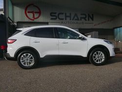 Weiß Gebraucht 2022 Ford Kuga Titanium SUV | 26.700 € (Fairer Preis)