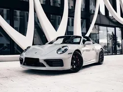 Grau Gebraucht 2024 Porsche 911 Targa 4 Cabrio | 179.990 € (Superpreis)