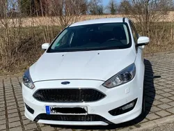 Weiß Gebraucht 2015 Ford Focus Business Edition Limousine | 7.500 € (Fairer Preis)