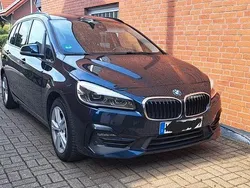 Blau Gebraucht 2020 BMW 218 Sport Line Van / Kleinbus | 19.900 € (Etwas zu teuer)