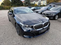 Schwarz Gebraucht 2024 BMW 520 M Sport Limousine | 48.950 € (Fairer Preis)