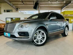 Hallmark Gebraucht 2016 Bentley Bentayga SUV | 94.495 € (Superpreis)
