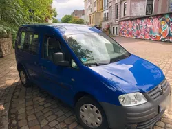 Blau Gebraucht 2004 VW Caddy Life Van / Kleinbus | 2.700 € (Teuer)