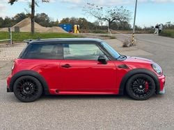 Rot Gebraucht 2009 Mini John Cooper Works Kleinwagen | 16.000 € (Teuer)