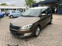 Braun Gebraucht 2013 Skoda Roomster Plus Edition Kombi | 8.399 € (Teuer)