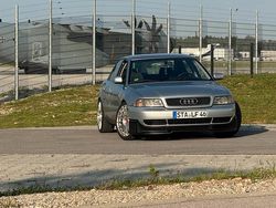 Silber Gebraucht 1997 Audi A4 Limousine | 2.300 € (Teuer)