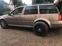 Grau Gebraucht 2004 VW Golf IV Kombi | 2.500 € (Fairer Preis)
