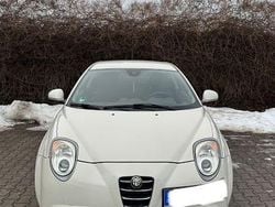 Weiß Gebraucht 2010 Alfa Romeo MiTo Turismo Kleinwagen | 3.000 € (Guter Preis)