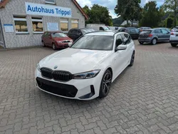 Weiß Gebraucht 2023 BMW 318 Shadowline Limousine | 36.990 € (Teuer)