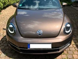 Braun Gebraucht 2015 VW Beetle Design Cabrio | 22.000 € (Teuer)