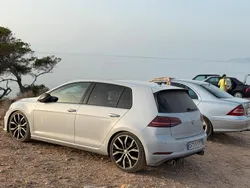 Weiß Gebraucht 2017 VW Golf VII GTD Limousine | 19.500 €