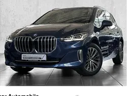 Blau Gebraucht 2022 BMW 218 Luxury Line Kombi | 28.980 € (Etwas zu teuer)