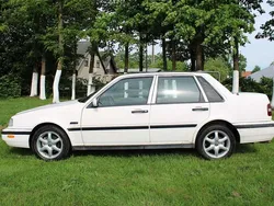 Weiß Gebraucht 1995 Volvo 460 Limousine | 1.499 €