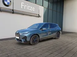 Blau Gebraucht 2023 BMW iX Sport Line SUV | 59.440 € (Fairer Preis)