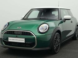 Grün Gebraucht 2024 Mini Cooper Favoured Kleinwagen | 30.539 € (Etwas zu teuer)