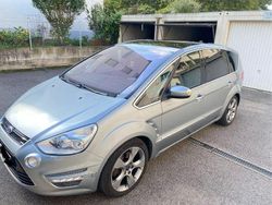 Grau Gebraucht 2010 Ford S-MAX Titanium Van / Kleinbus | 10.150 € (Teuer)